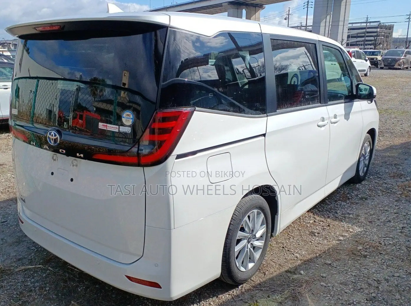 Toyota Noah 2022 White
