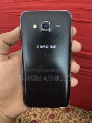 Samsung Galaxy J5 8 GB Black