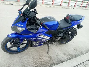 Yamaha R1 2021 Blue