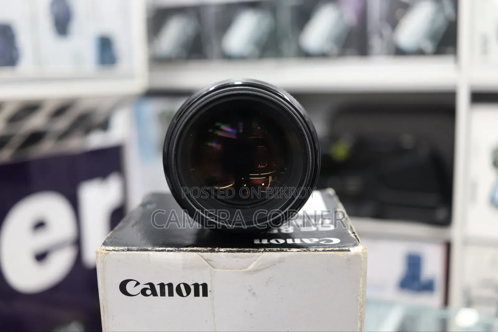 Canon 85mm 1.8 Lens