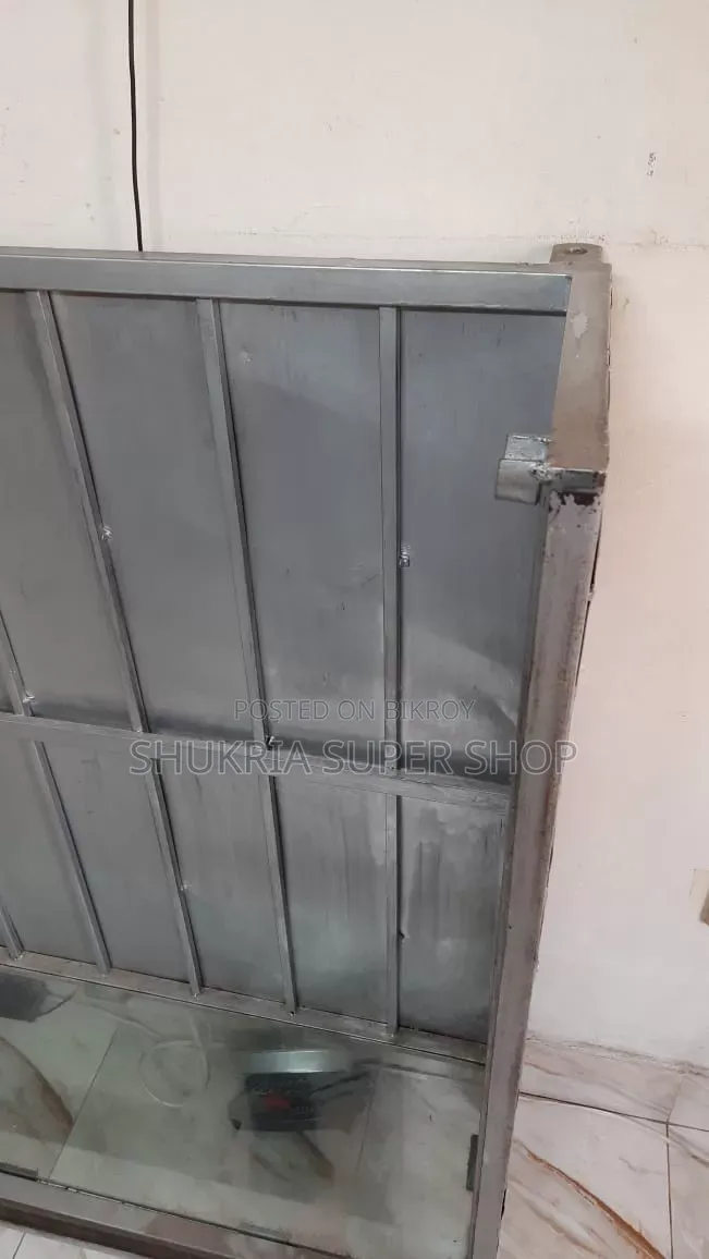 Durable SS and MS Display Counter with Lock System for Sale