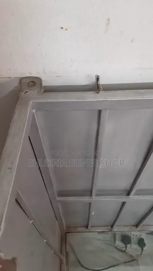 Durable SS and MS Display Counter with Lock System for Sale