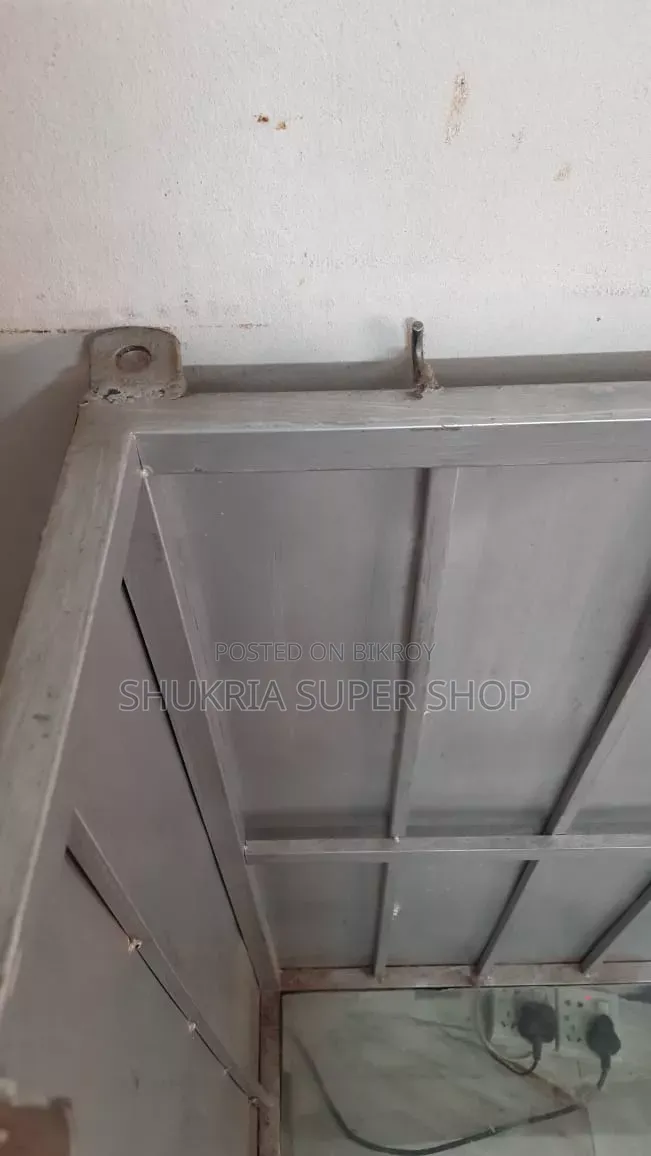 Durable SS and MS Display Counter with Lock System for Sale