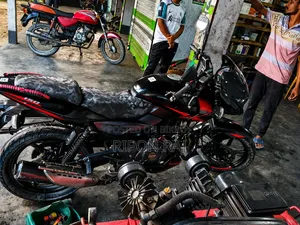 Bajaj Pulsar 150 2022 Red