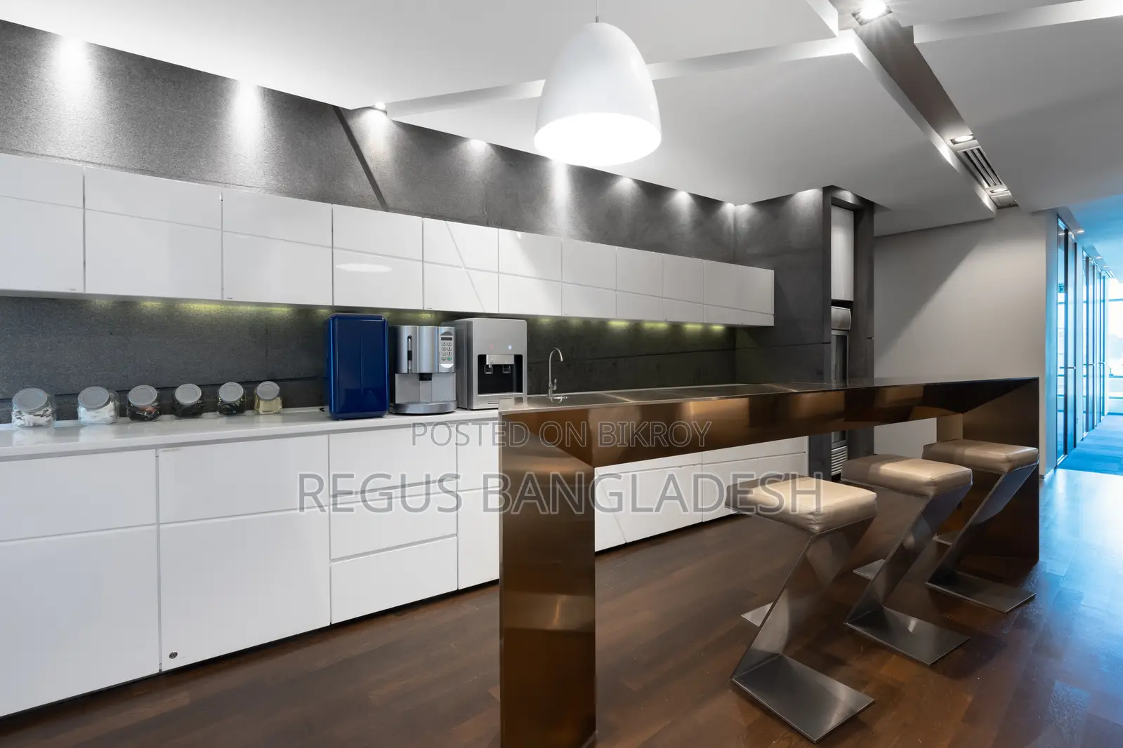 Regus Borak Mehanur-এ ৩ জনের জন্য অফিস স্পেস খুঁজুন