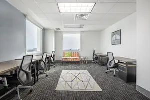 Regus Borak Mehanur-এ ৫ জনের জন্য প্রাইভেট অফিস স্পেস