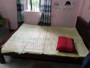 No issues. Used for 2 months. Bed size: 6/7