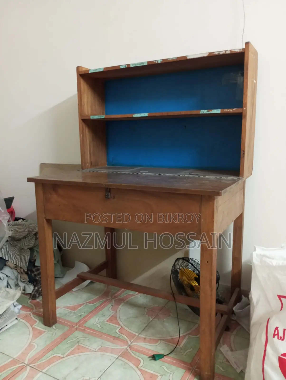 মজবুত রিডিং টেবিল (Reading Table)