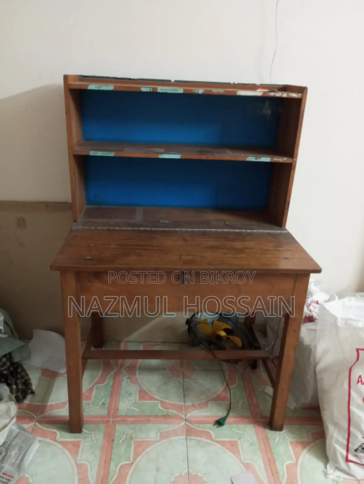 মজবুত রিডিং টেবিল (Reading Table)