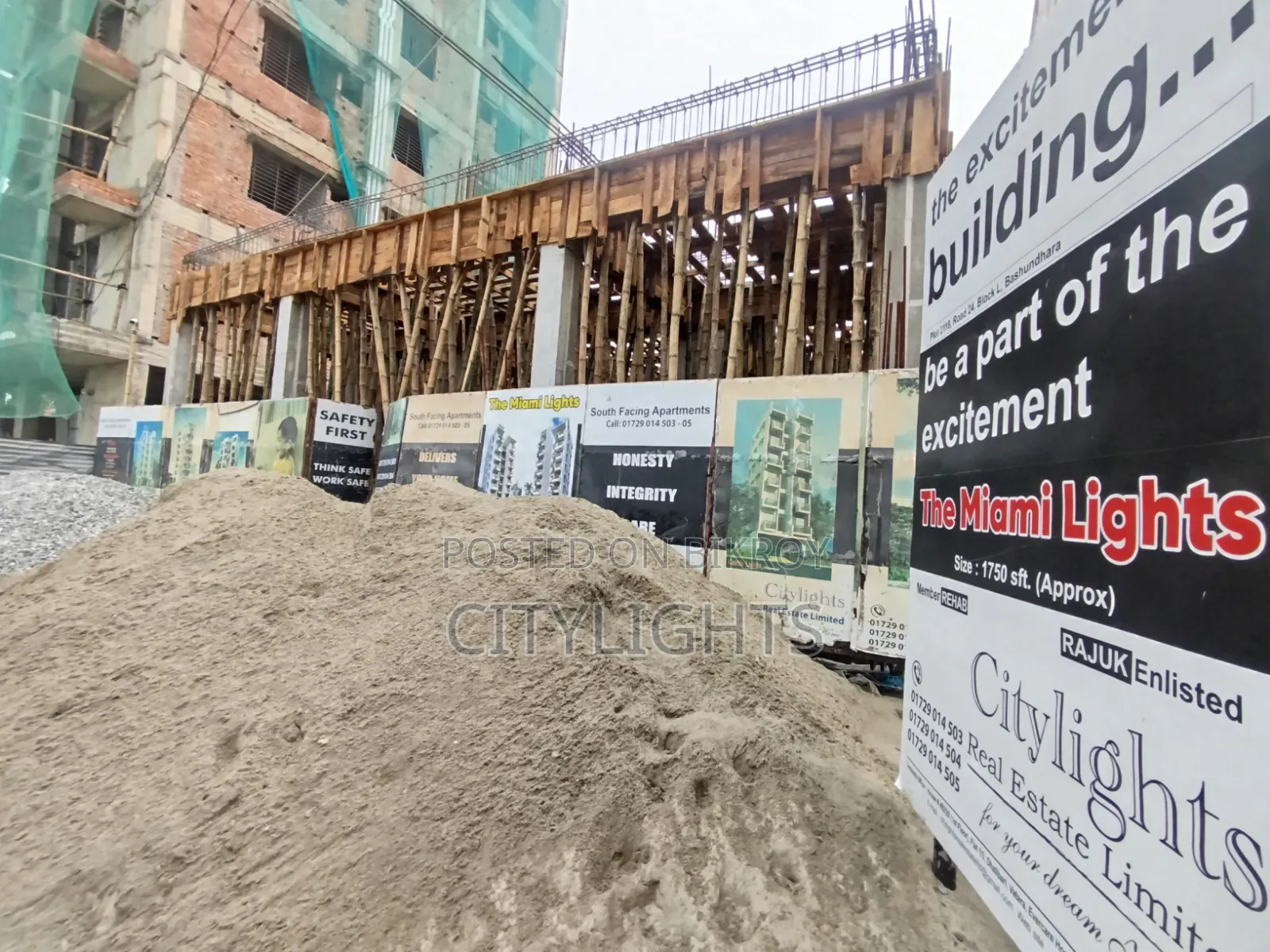 3bdrm Apartment In Citylights Real, Basundhara For Sale