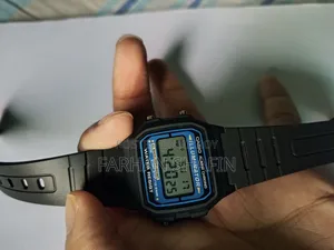 Casio F105w Original With Box