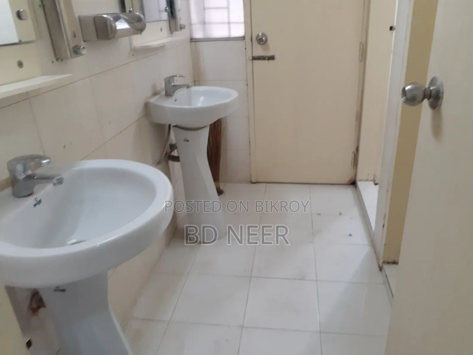 Semi Furnished Office Space Rent at Gulshan-2