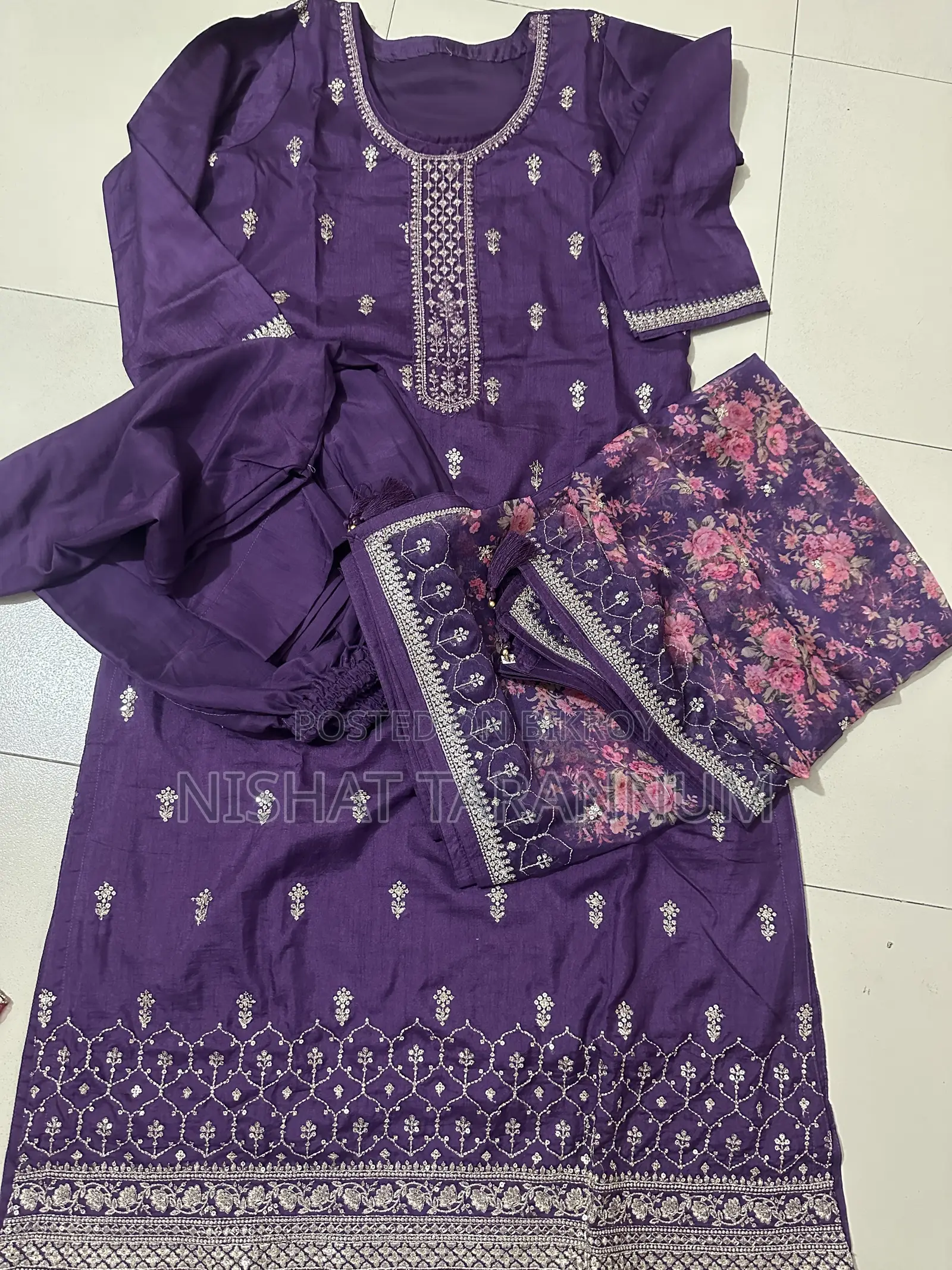 Dress Sell