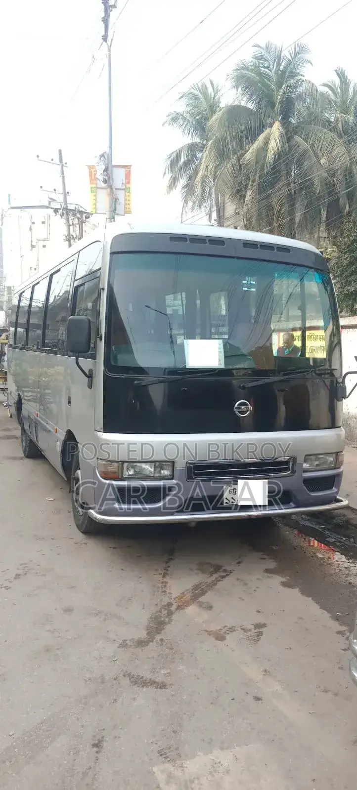 Nissan Civilian 2011 Gold
