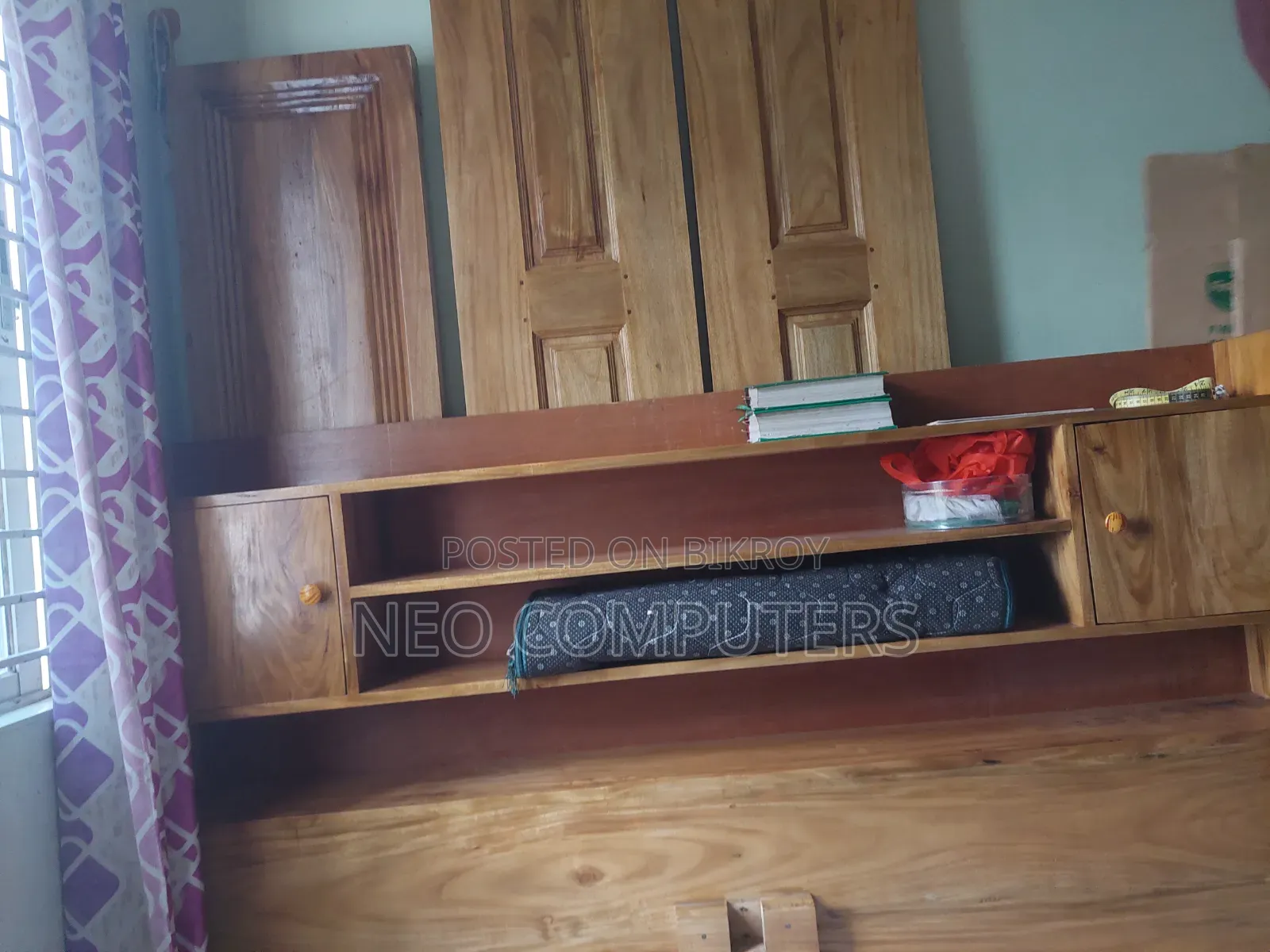 8x1 Wooden Box Bed