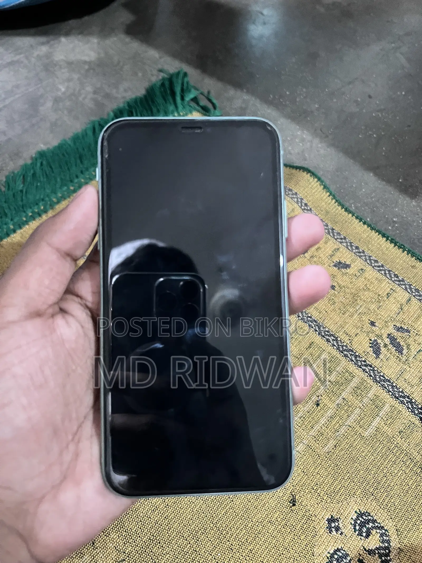 Apple iPhone 11 64 GB