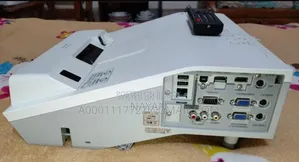 Hitachi Cp Tw3003 প্রজেক্টর বিক্রির জন্য