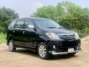 Toyota Avanza 2010 Black