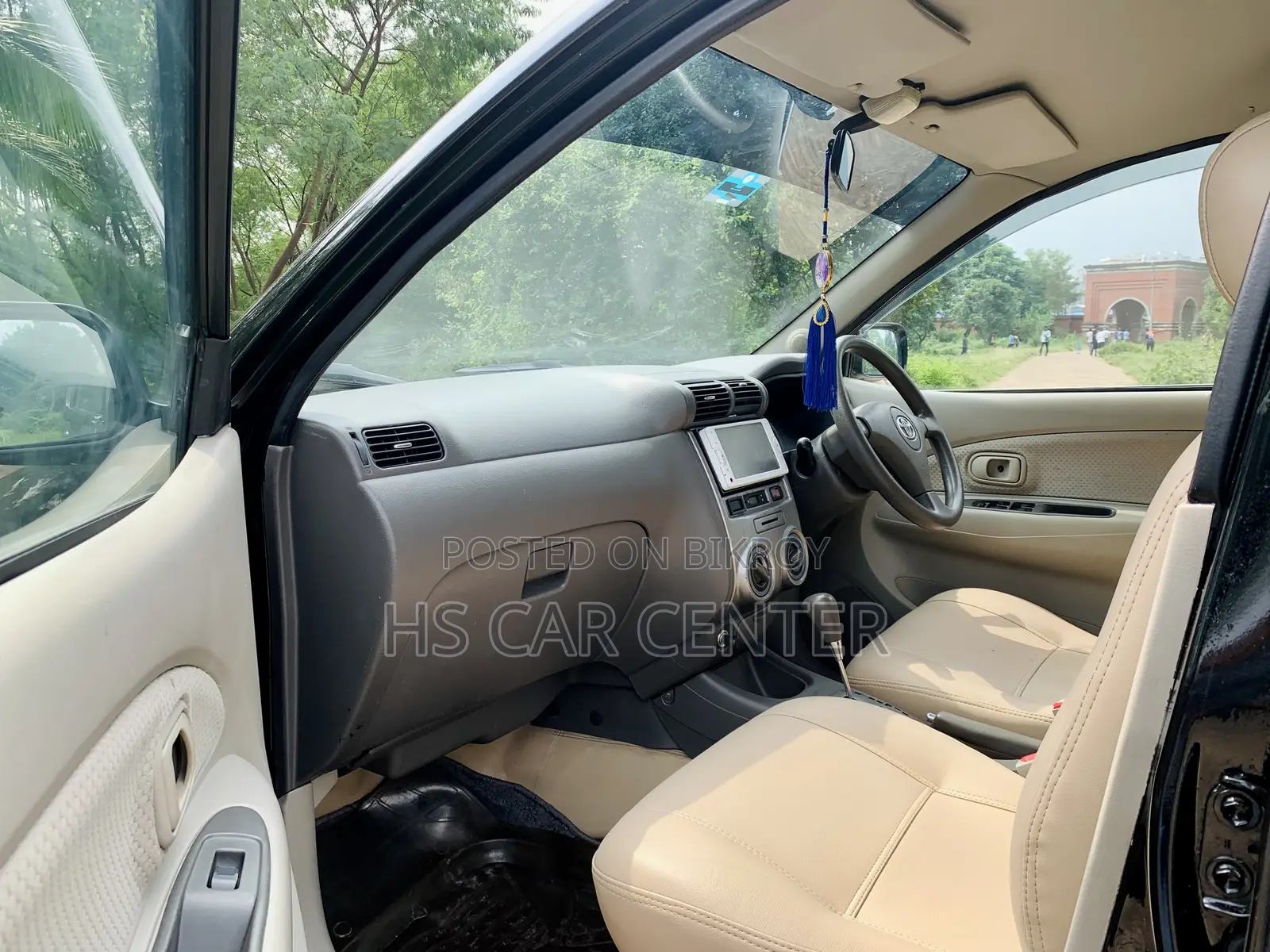 Toyota Avanza 2010 Black