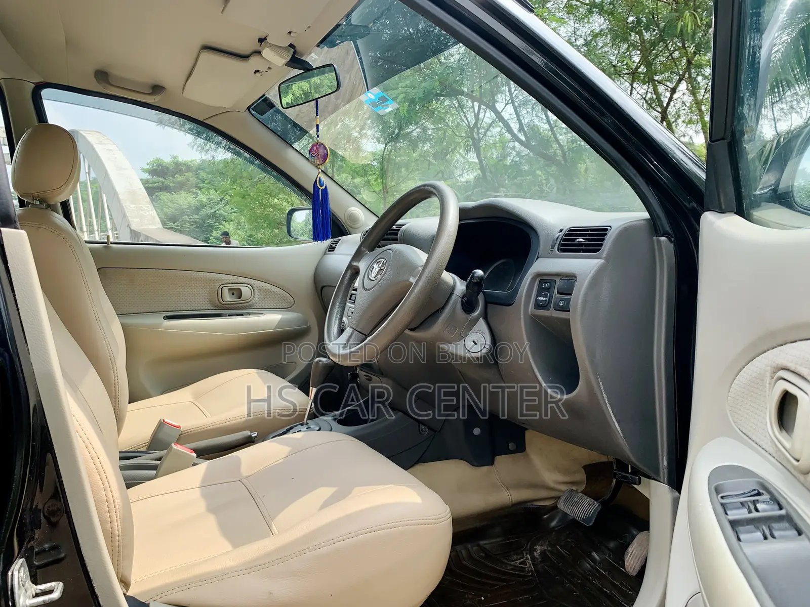 Toyota Avanza 2010 Black