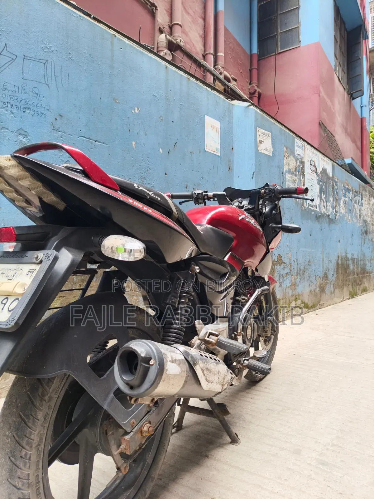 Bajaj Pulsar 150 2011 Red