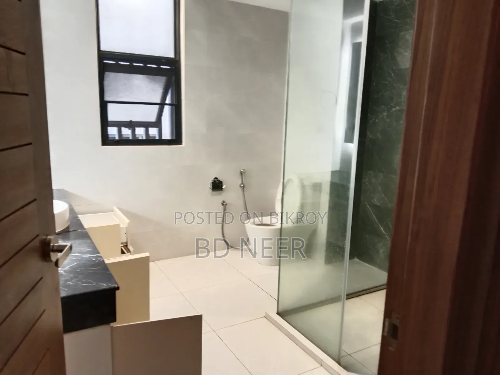 6-bedroom Apartment in Gulshan for Rent