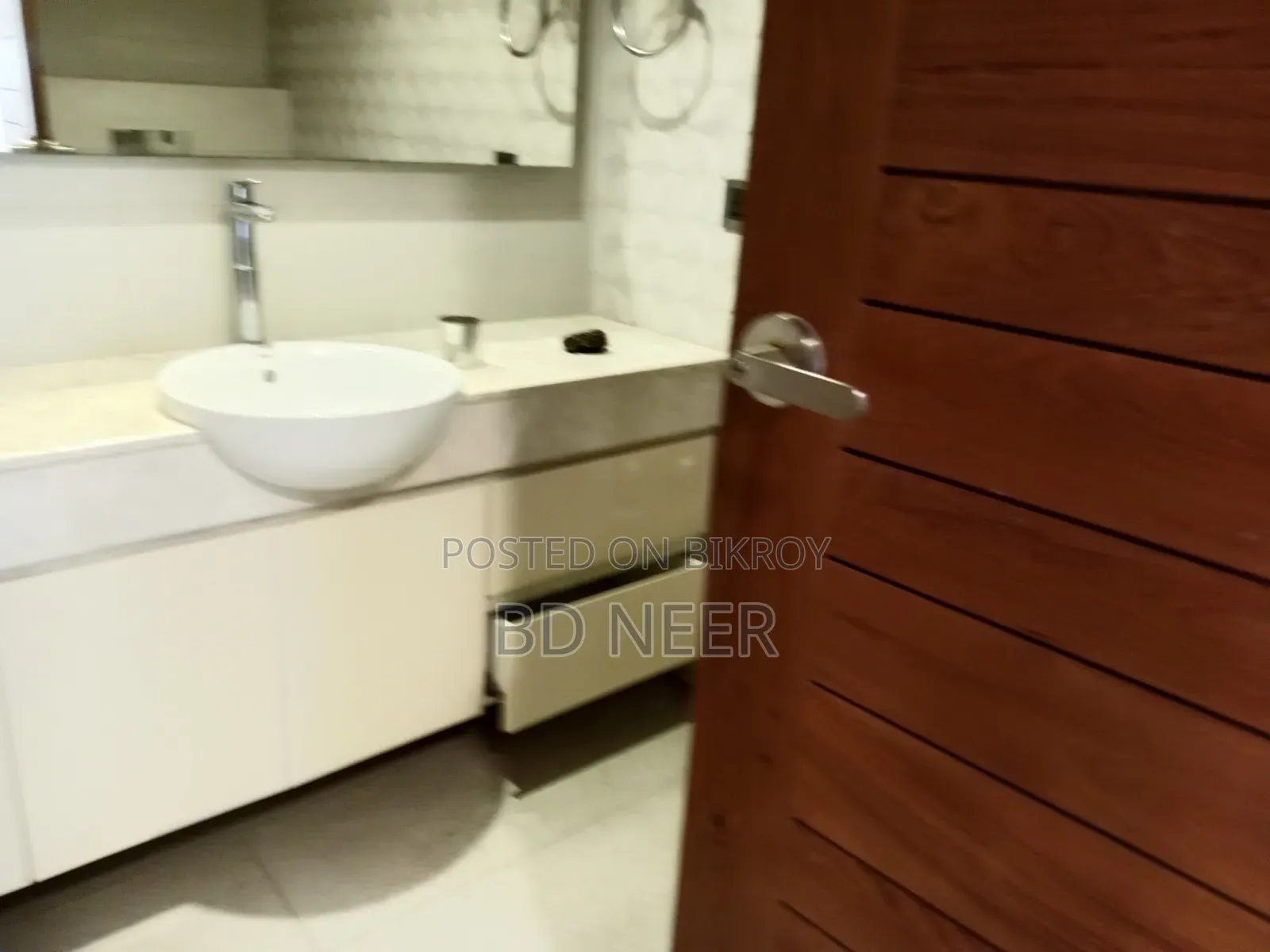 6-bedroom Apartment in Gulshan for Rent