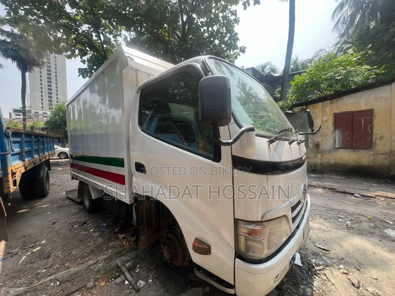 Toyota Dyna Used Cover Van. Model-2015, Reg-2020