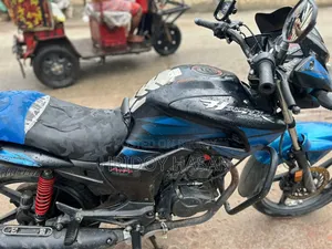 Hero Hunk 150 2019 Blue
