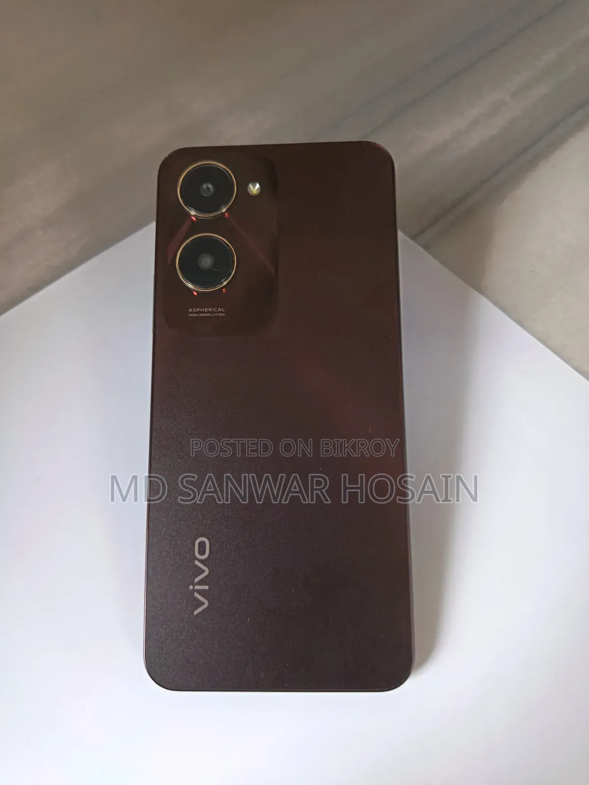 Vivo Y18 128 GB Red