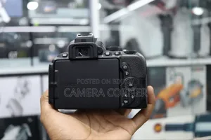 Nikon D5600 Camera With 18-55mm Kit Lens