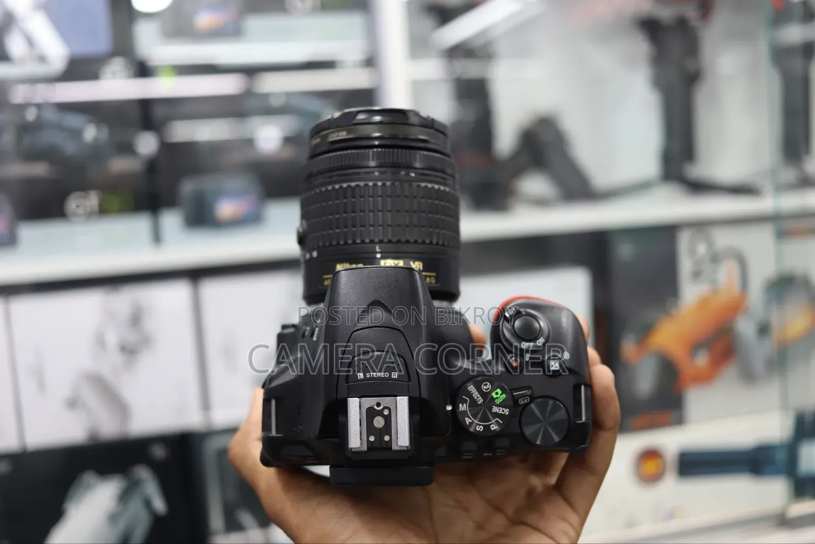 Nikon D5600 Camera With 18-55mm Kit Lens