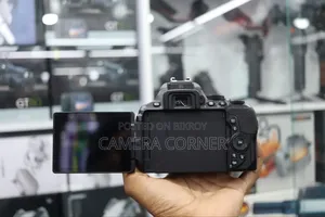 Nikon D5600 Camera With 18-55mm Kit Lens