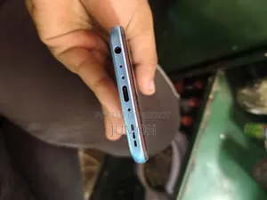 Vivo Y30 128 GB Blue
