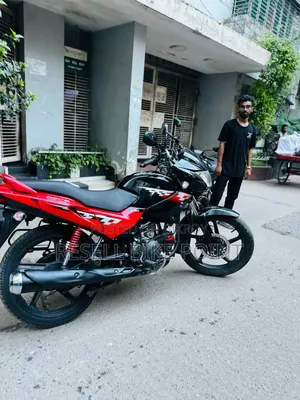 Hero Glamour 2022 Black