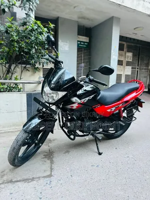 Hero Glamour 2022 Black