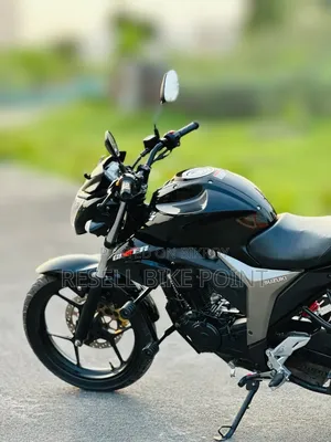 সুজুকি জিক্সার মনোটোন ২০২২ ব্ল্যাক