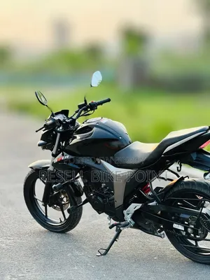 সুজুকি জিক্সার মনোটোন ২০২২ ব্ল্যাক