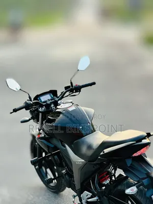 সুজুকি জিক্সার মনোটোন ২০২২ ব্ল্যাক