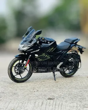 সুজুকি জিক্সার এসএফ ২০২৩ ব্ল্যাক