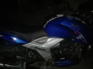 TVS Apache RTR 160 4V 2021 Blue