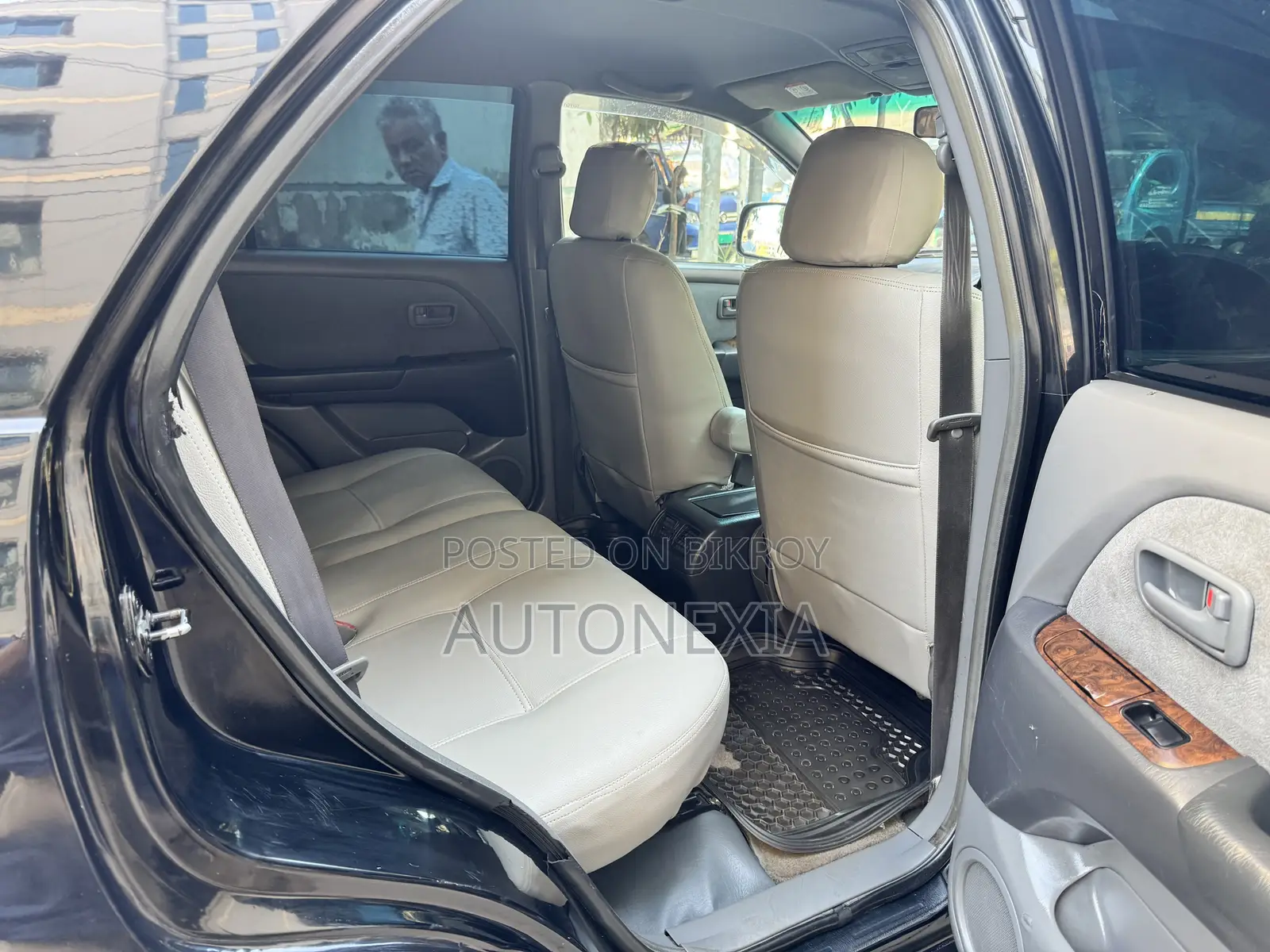 Toyota Harrier 2.2 16V 2000 Black