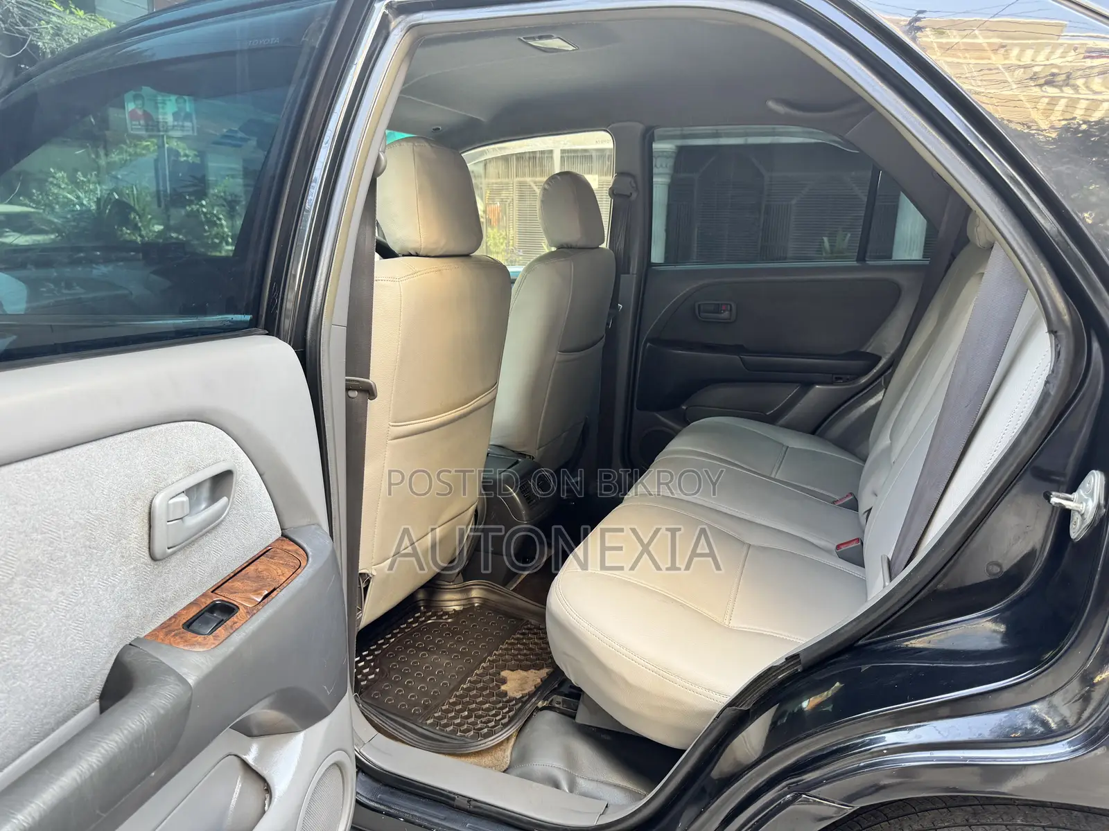 Toyota Harrier 2.2 16V 2000 Black