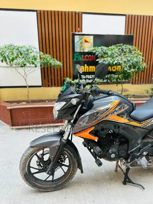 Honda Hornet 2020 Orange