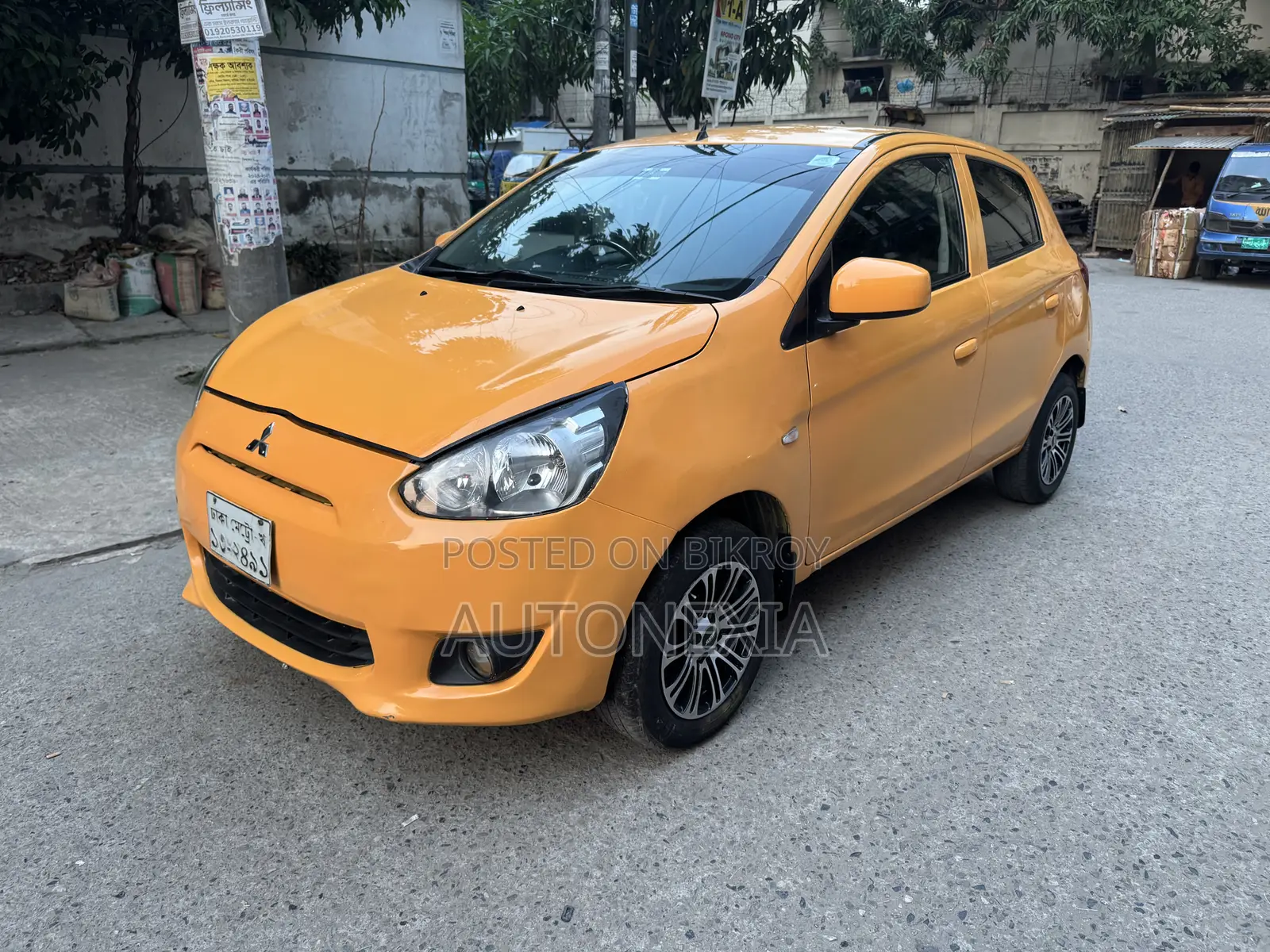 Mitsubishi Mirage 2012 Yellow