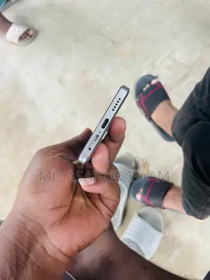 Xiaomi Poco F6 256 GB Red