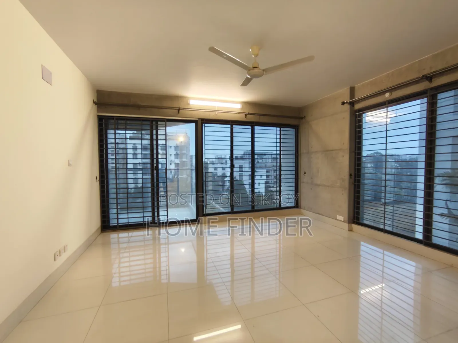 5bdrm Apartment in Gulshan for Rent