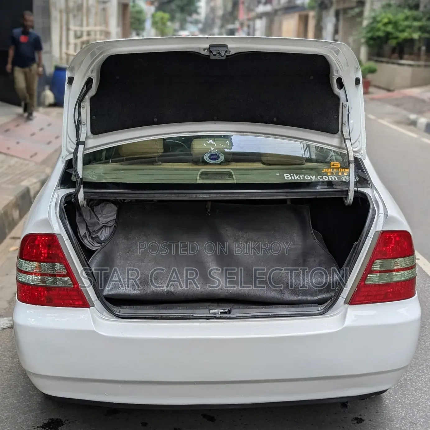 Toyota Corolla Sedan Automatic 2003 White