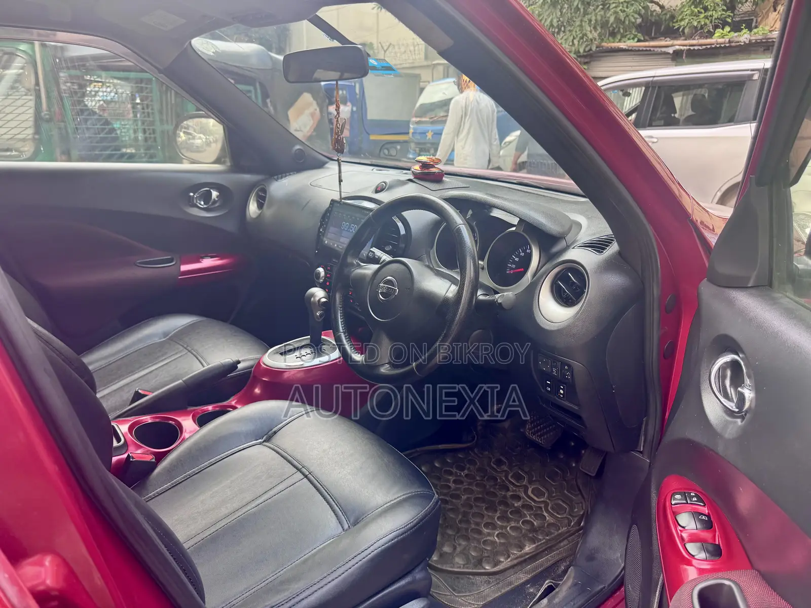 Nissan Juke SL Automatic 2011 Red