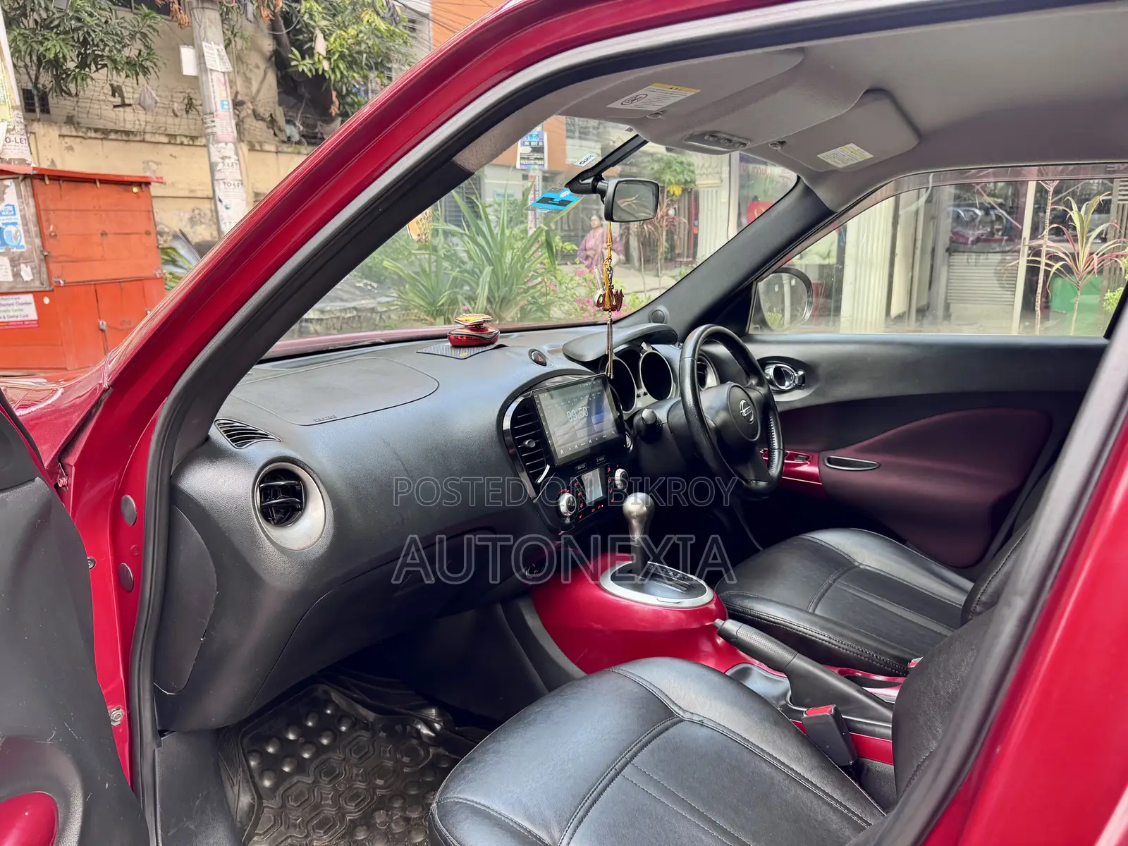 Nissan Juke SL Automatic 2011 Red